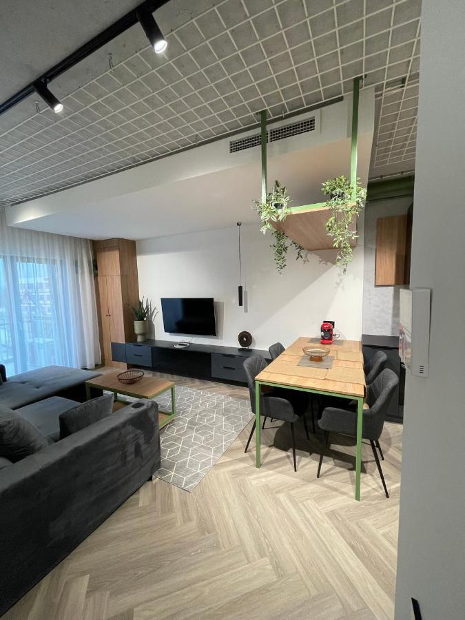Luxury By The Lake Ap 25 Sibiu Exterior photo